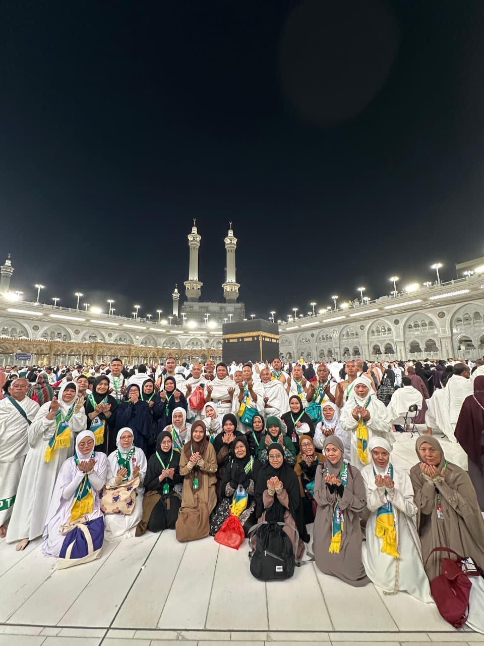 Jamaah bahagia di Mekah